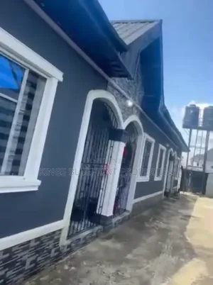 2bdrm Bungalow in Warri for sale