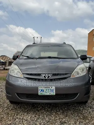 Toyota Sienna LE 2008 Gray