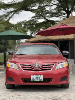 Toyota Camry LE 4dr Sedan (2.5L 4cyl 6AM) 2010 Red
