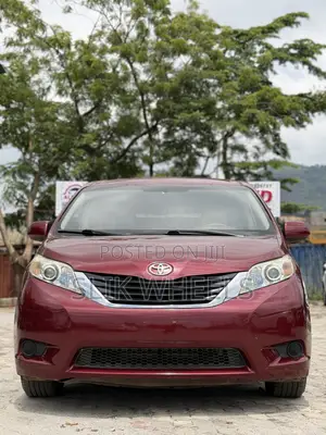 Toyota Sienna LE 7 Passenger 2010 Red