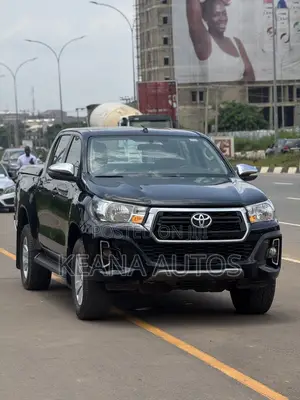 Toyota Hilux 2019 Black