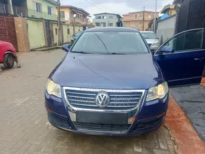 Volkswagen Passat 2.0 2008 Blue