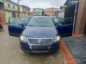 Volkswagen Passat 2.0 2008 Blue