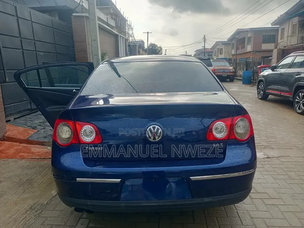 Volkswagen Passat 2.0 2008 Blue