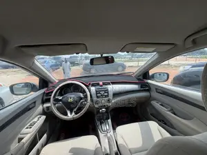 Honda City 2011 Gold