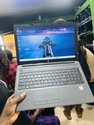 Laptop HP 250 G7 8GB Intel Core i5 SSD 128GB