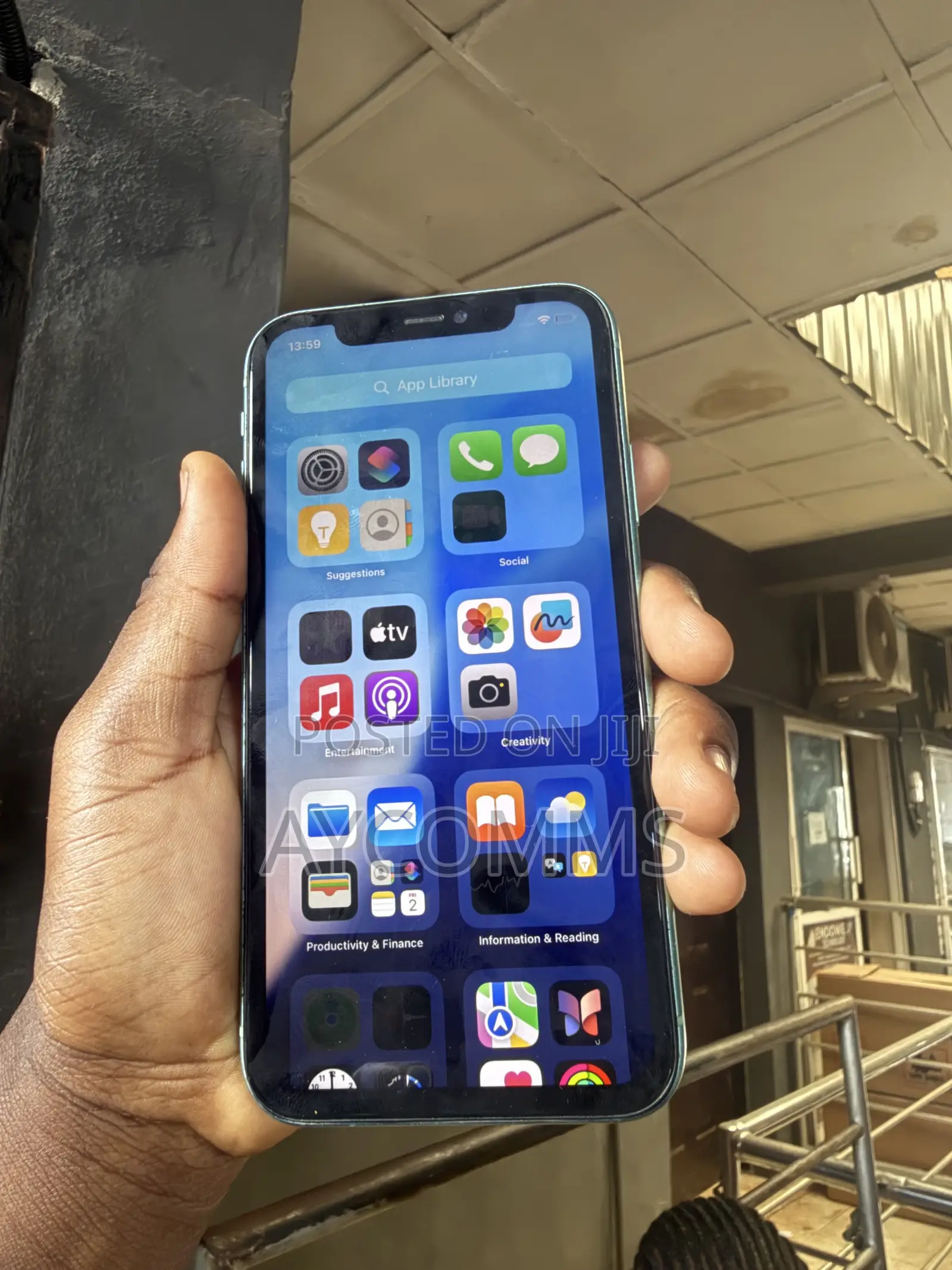 Apple iPhone 11 64 GB Green