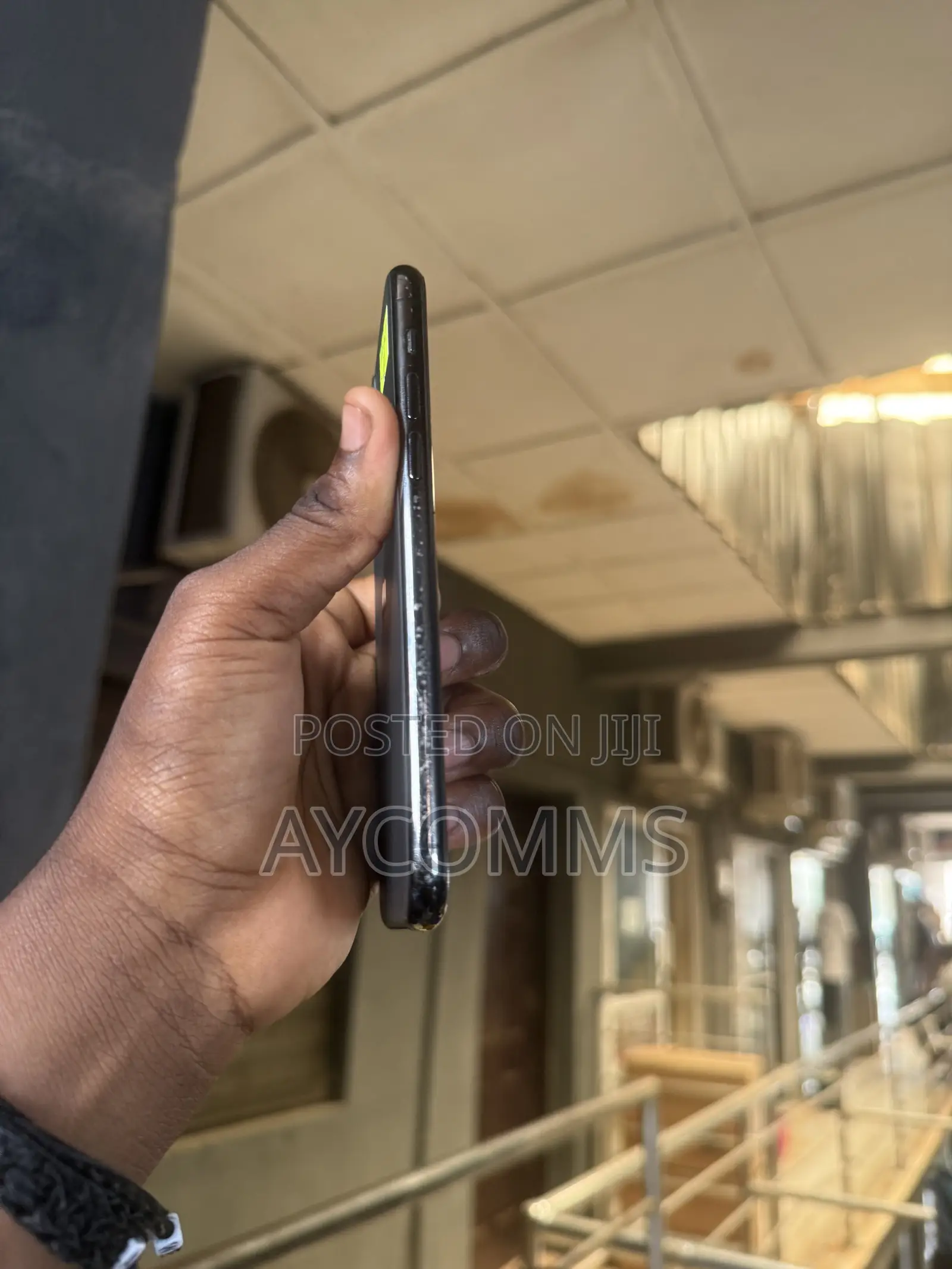 Apple iPhone 11 Pro 64 GB Gray