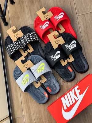 Original Nike Victori Slides 1