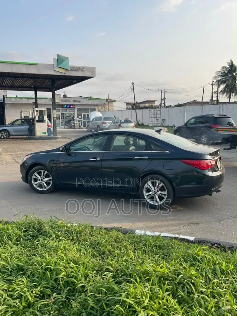 Hyundai Sonata 2013 Blue