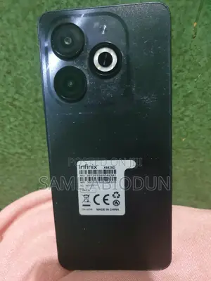 Infinix Smart 8 64 GB Black