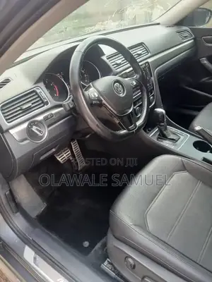 Volkswagen Passat 2017 Blue