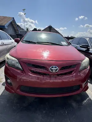 Toyota Corolla 2012 Red