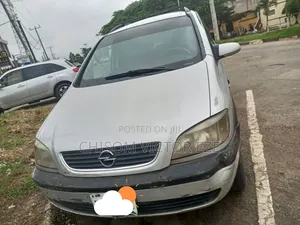 Opel Zafira 2.0 Turbo OPC 2005 Silver