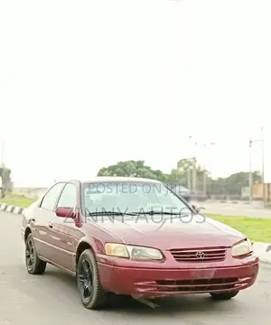 Toyota Camry 2001 Red