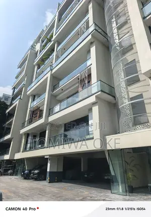 3bdrm Block of Flats in Lekki Phase I for rent