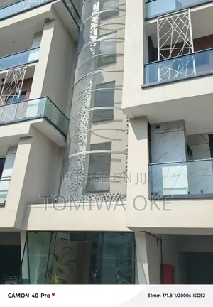 3bdrm Block of Flats in Lekki Phase I for rent