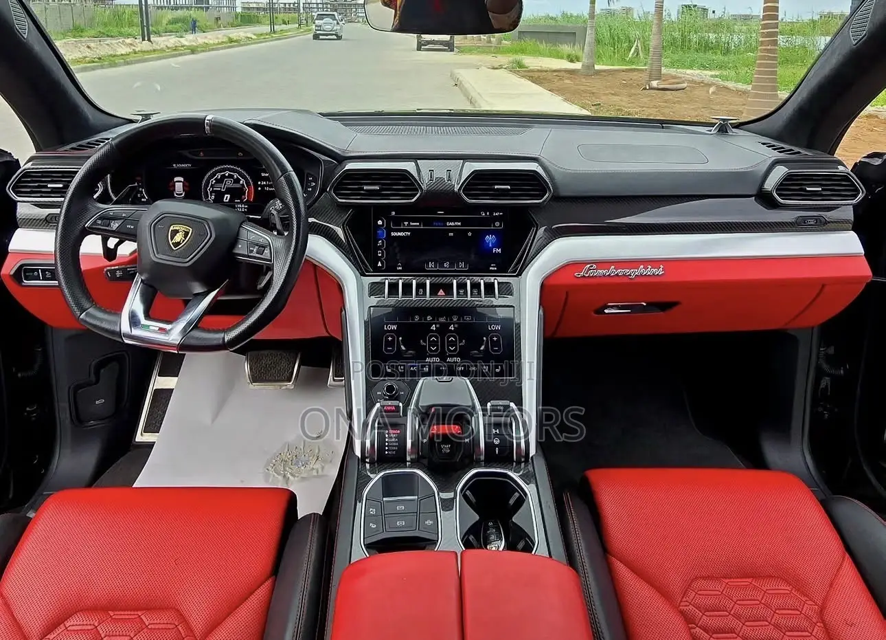 Lamborghini Urus 2021 Black