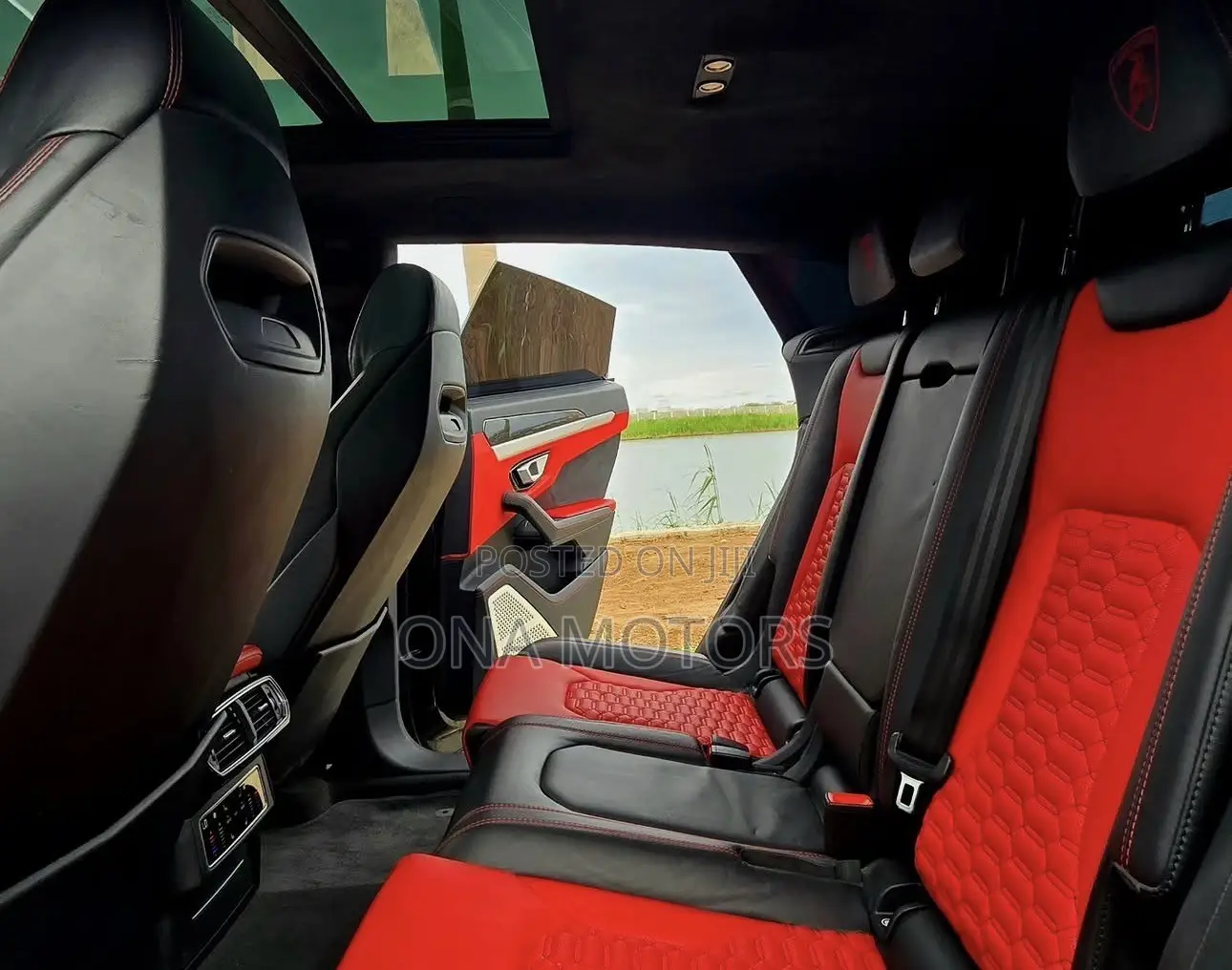Lamborghini Urus 2021 Black
