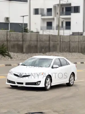 Toyota Camry 2014 White