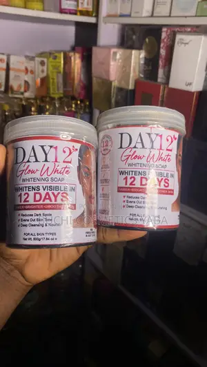 Day12 Glow White Whitening Soap