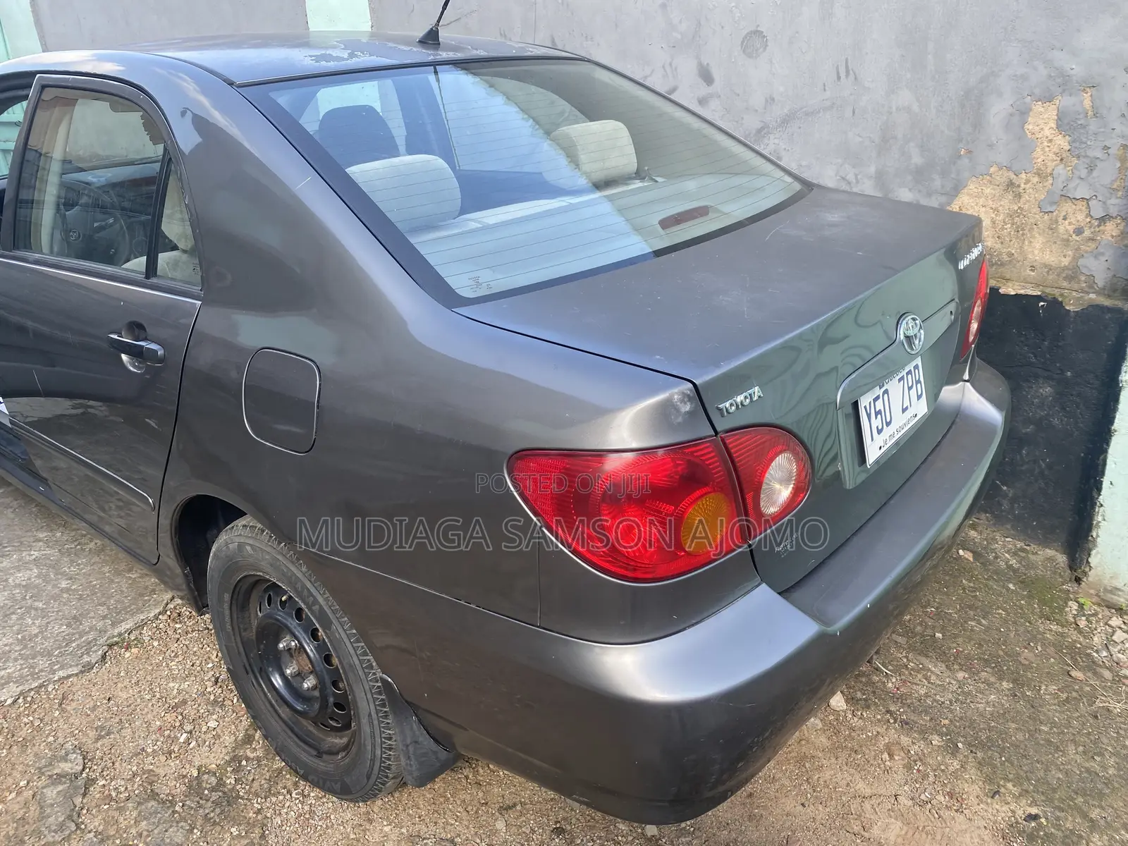 Toyota Corolla LE 2004 Beige