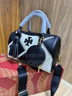 Luxury Ladies Handbag With Bamboo Handle – Stylish & Elegant