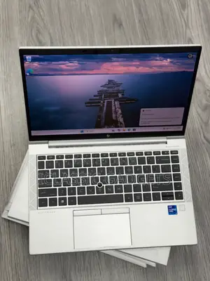 Laptop HP EliteBook 840 G8 16GB Intel Core i7 SSD 256GB
