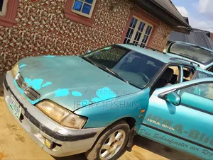 Nissan Primera 2002 Blue
