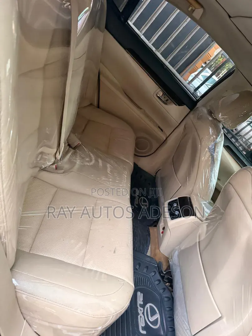 Lexus ES 2014 White