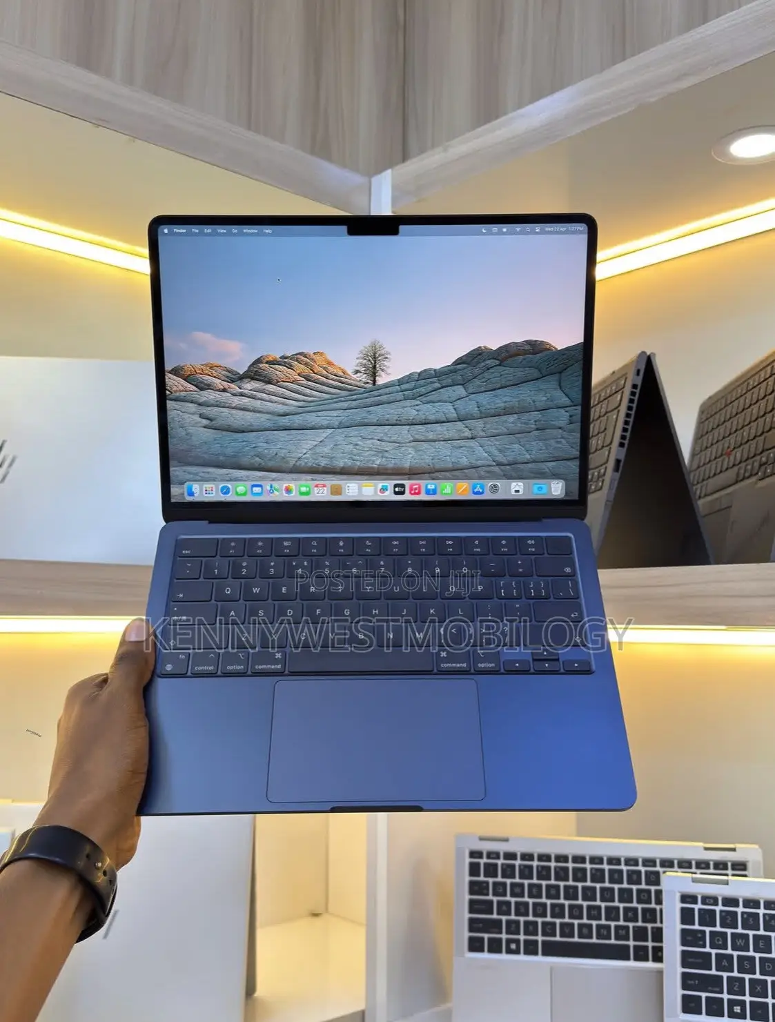 Laptop Apple MacBook Air 2022 M2 16GB Apple M2 SSD 512GB