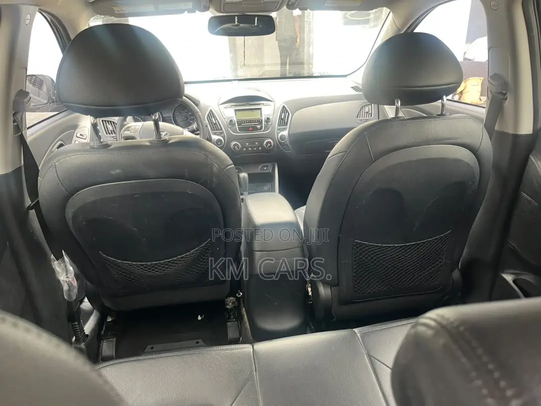 Hyundai Tucson 2010 Black