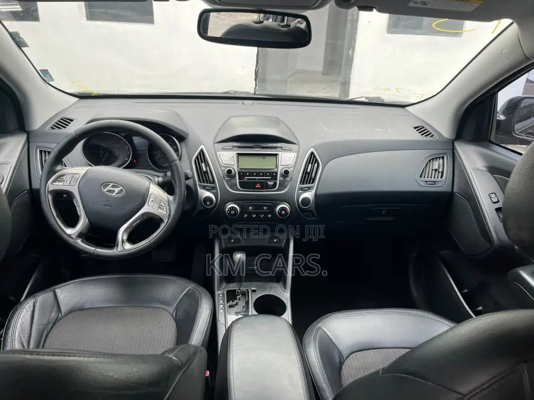 Hyundai Tucson 2010 Black