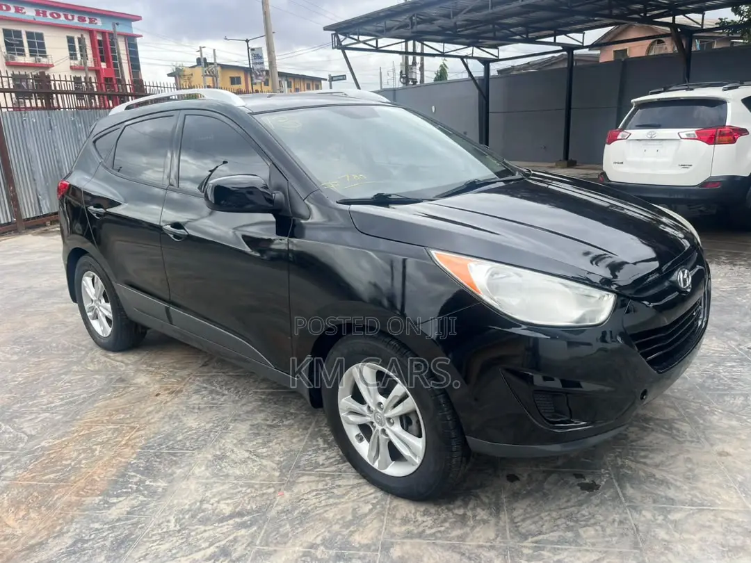 Hyundai Tucson 2010 Black