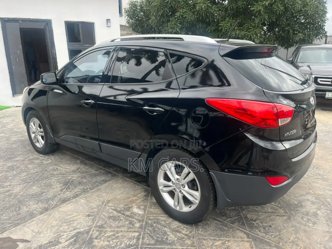 Hyundai Tucson 2010 Black
