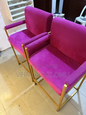 Makeup Studio Chair