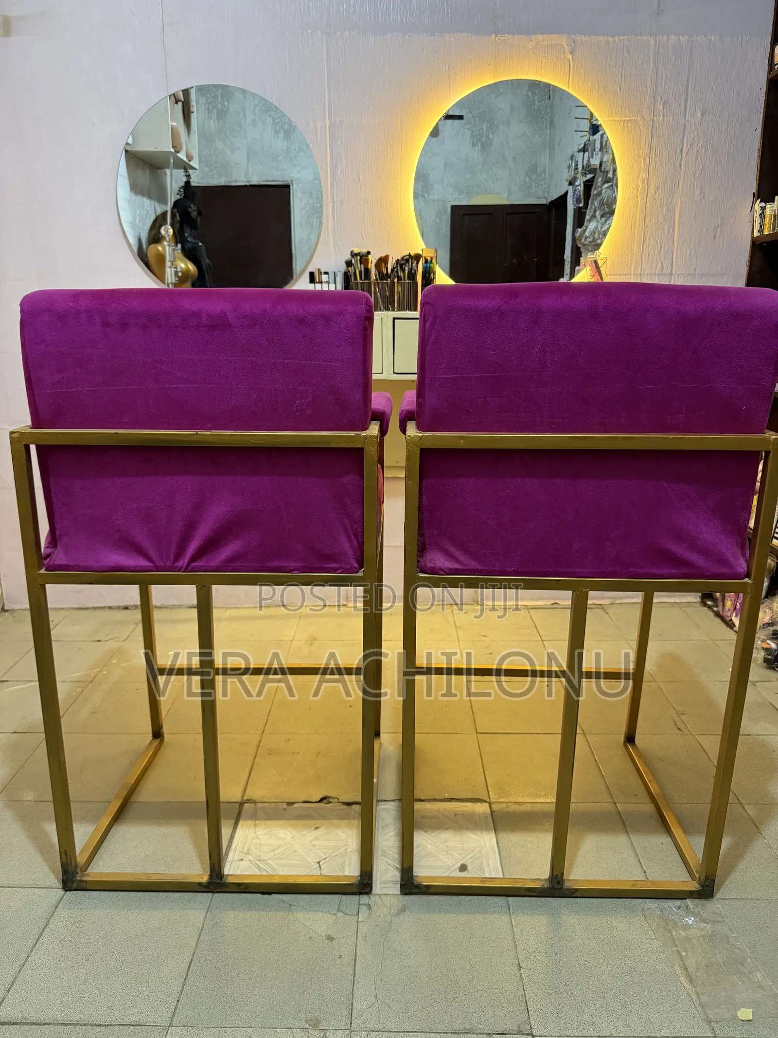 Makeup Studio Chair