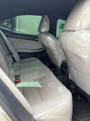 Lexus IS 250 4WD 2015 Gold