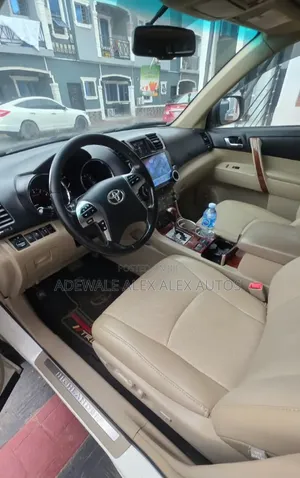 Toyota Highlander 2013 White