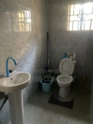 3bdrm Block of Flats in Olowora, Kosofe for rent