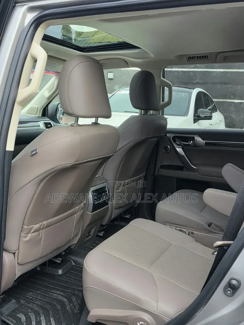 Lexus GX 2023 Gray