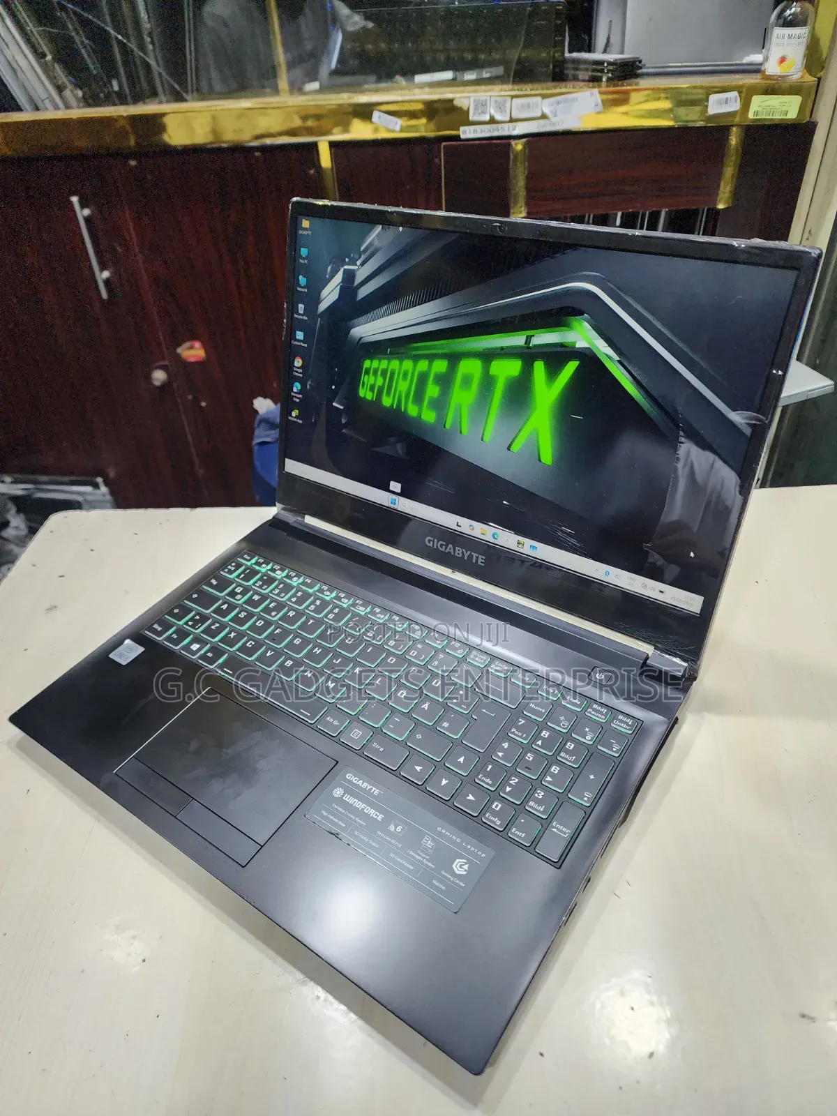Laptop Gigabyte G5 16GB Intel Core i5 SSD 512GB