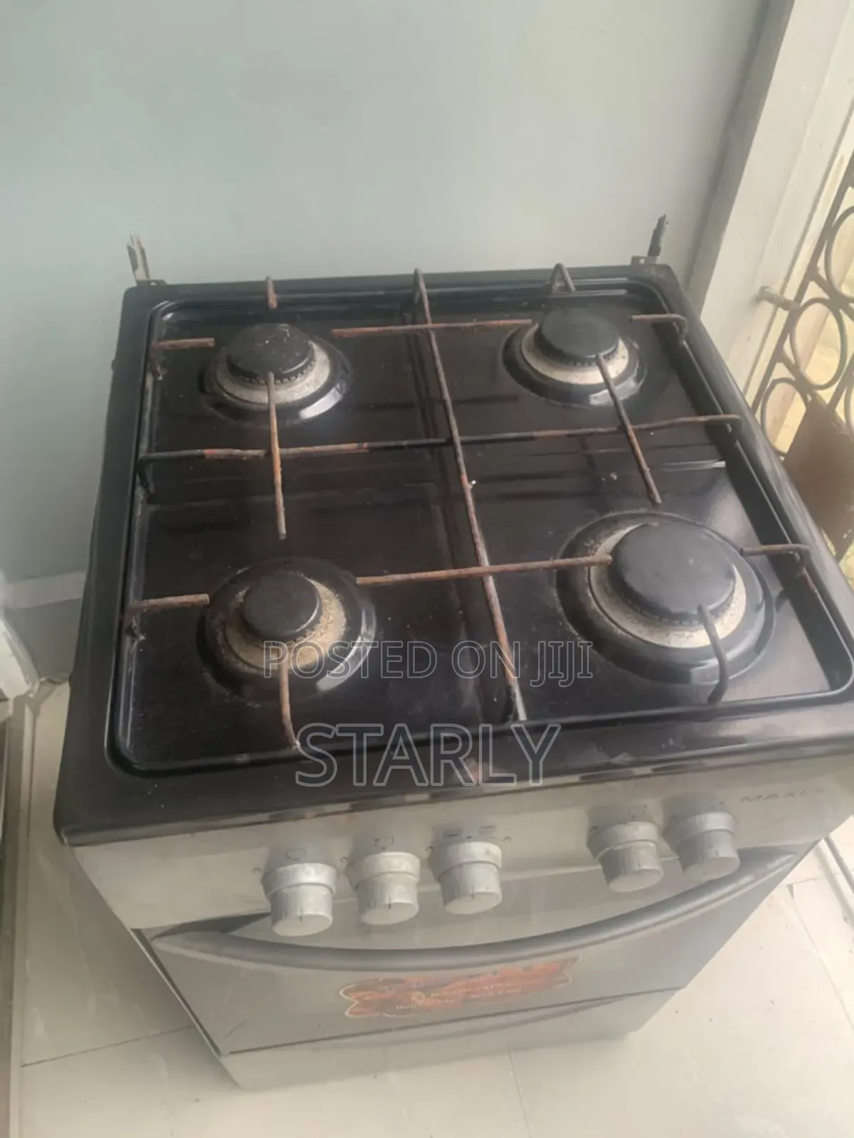 Gas Cooker With Oven