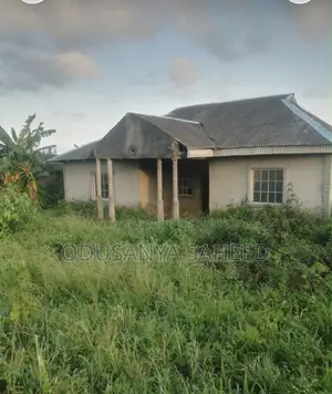 3bdrm Bungalow in Gberigbe, Ijede / Ikorodu for sale