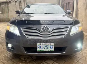 Toyota Camry 2008 Gray