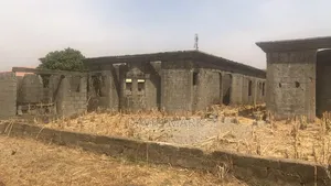5bdrm House in Gwagwalada for sale