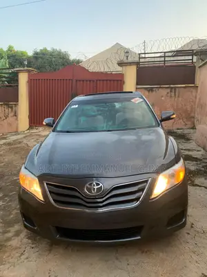 Toyota Camry 2010 Gray