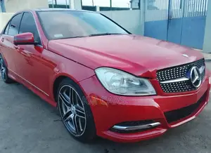 Mercedes-Benz C300 2008 Red