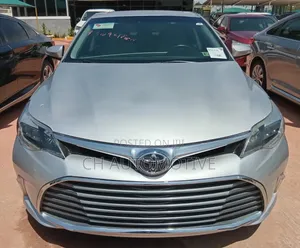 Toyota Avalon Limited 4dr Sedan (3.5L 6cyl 6A) 2014 Silver