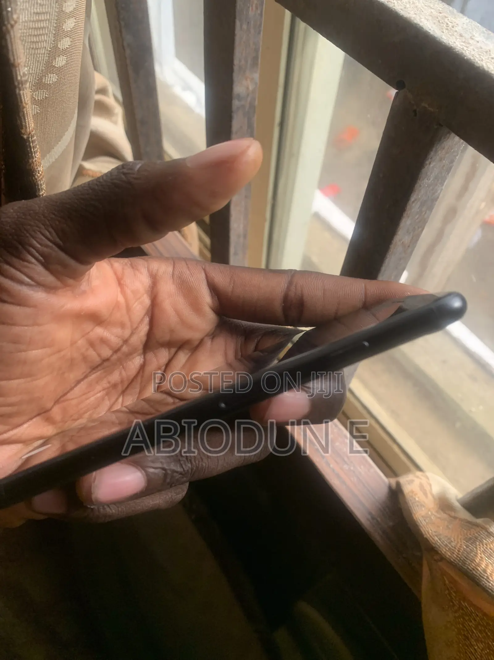 Apple iPhone 8 64 GB Black
